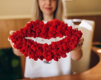 Moss Lips Wall Art, Unique Lip Artwork in 20 Colors for Beauty Salon Wall Decor, Moss Wall Art, Red Lips Wall Decor, Makeup Decor Of Wall