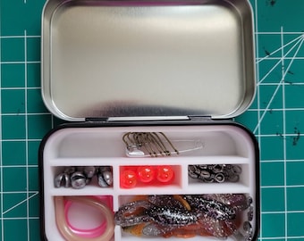 Altoids-style tackle box kit for trout/pan fishing with magnetic lid cover