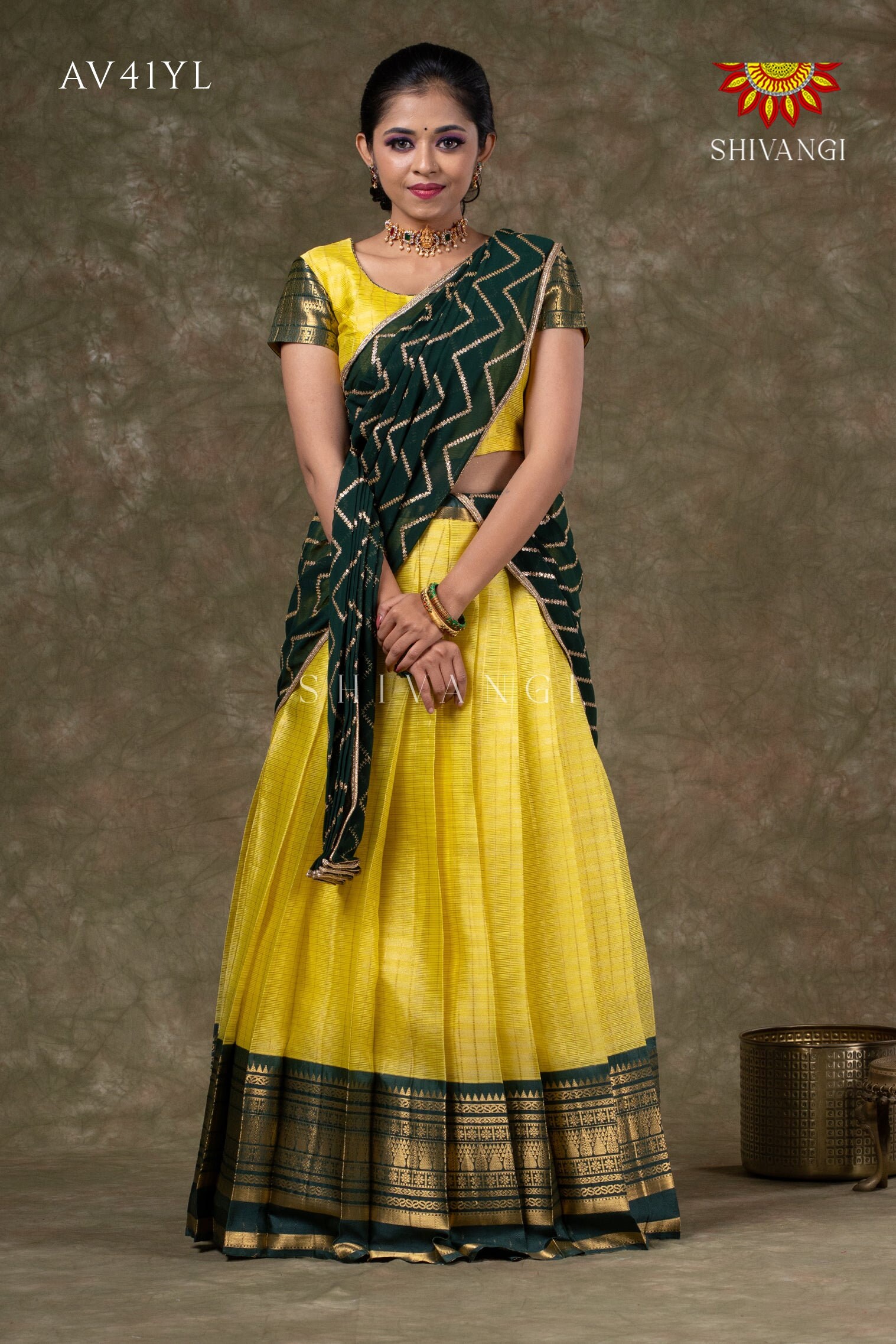 Lehenga top davani designs