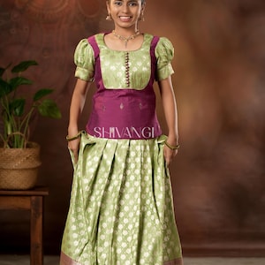 Shivangi clothing Green Twin Leaf Pattu Pavadai