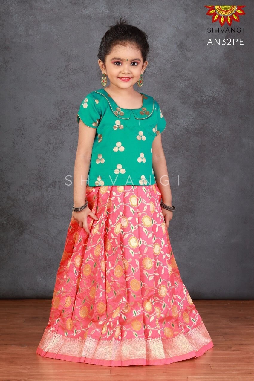 Shivangi Girls Floral Chanbali Pavadai Set//Lehenga !! – AM86PK