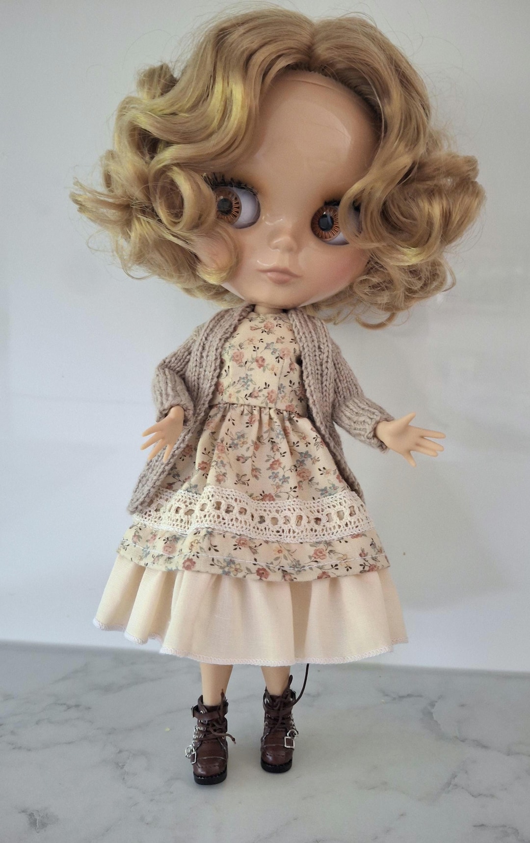 whimsical-blythe-doll-clothes-blythe-dress-hand-knitted-cardigan
