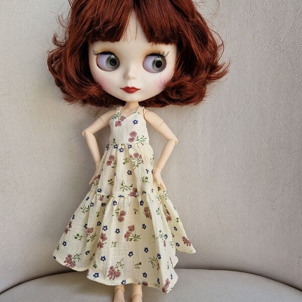 Beautiful Blythe Style Doll 'Jemima' with Colour Changing Eyes and Pretty Floral Dress