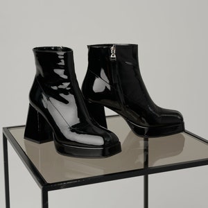 Women handmade Boots, Genuine Leather winter Boots, Women Ankle Black Boots, Autumn Boots for woman