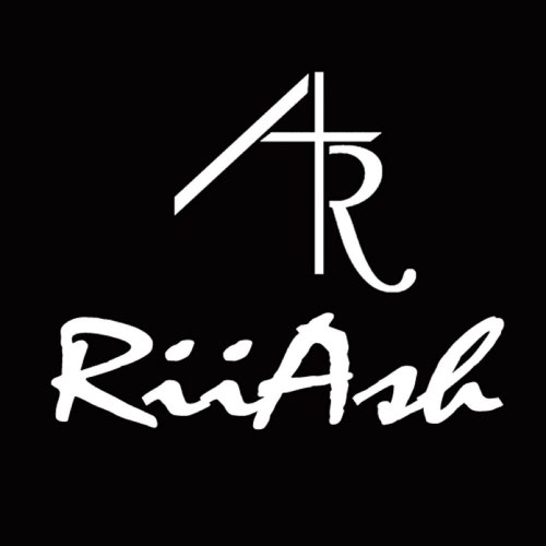 Etsy profile picture for @riiash