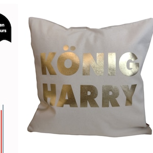 Glamour Kissen Motiv in Gold - Personalisierte Kissenhülle Spruch Statement - Luxus Bling Hochzeitsgeschenk Einzugsgeschenk - MissesMueller