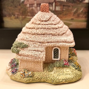 Lilliput Lane Robins Gate Cottage: 1990 Vintage Miniature Figurine
