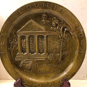 Lee County Iowa Court House Plate RARE Greentree Pottery 1972 Collectible First Edition Country Farmhouse Vintage 1970's Rustic image 2