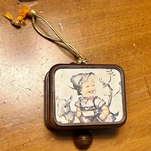 Hummel Style Music Box Pull String - Vintage 1960s Japan - Shadow of Your Smile