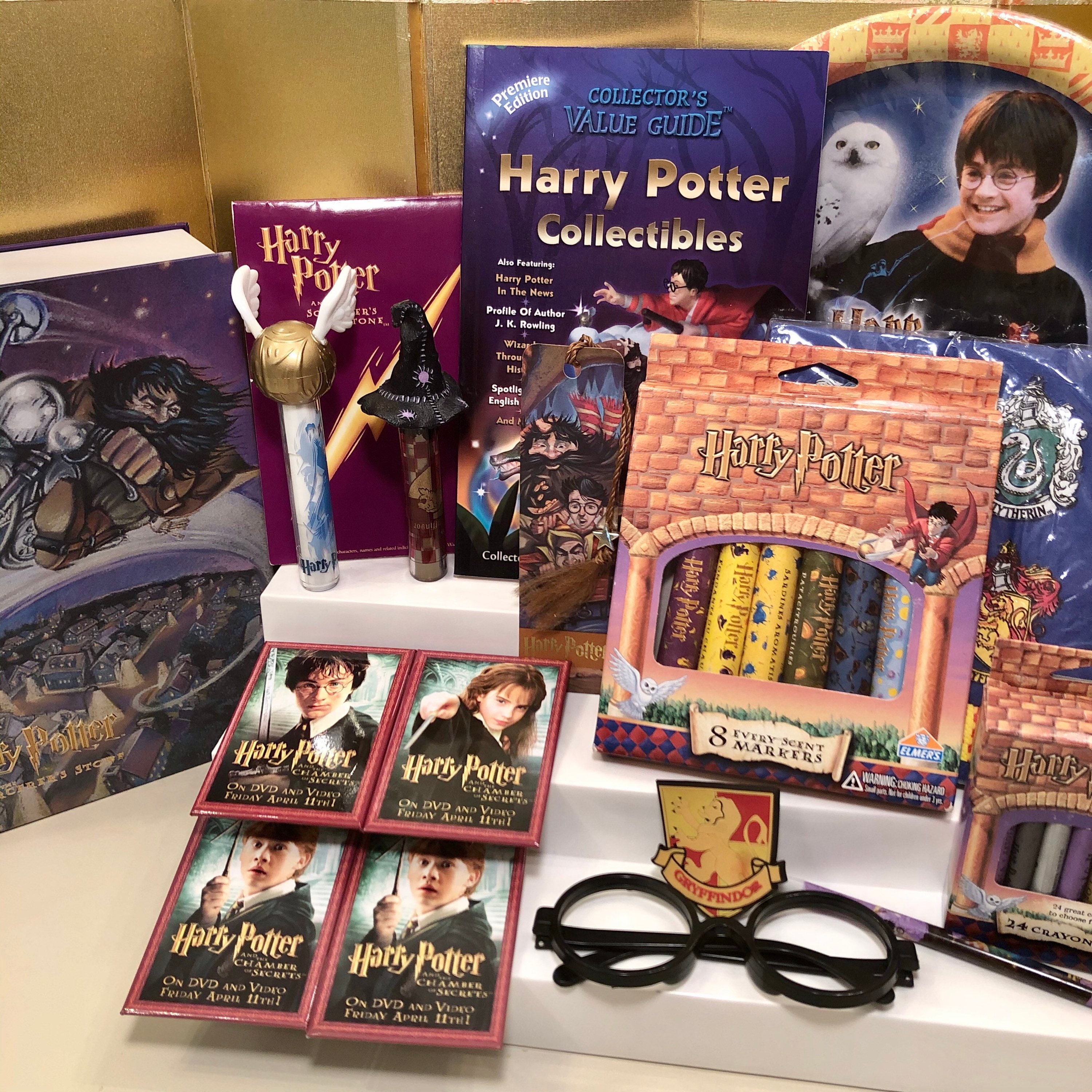 Harry Potter Huge Lot Collectibles Tin Badges Book Crayons Markers