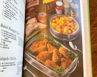 Vintage Casserole Cookbook Culinary Arts Institute 1980 Hardback