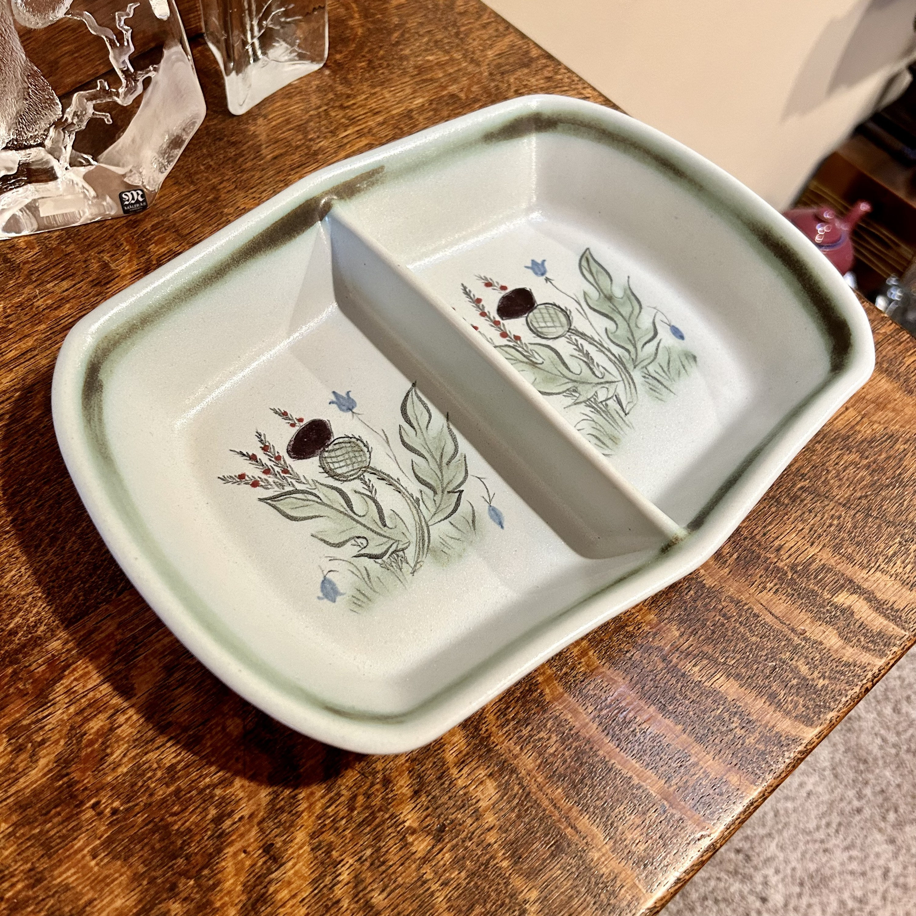 陶器　トリオ　15点セット　Buchan Scotland ヴィンテージ Buchan Scotch Thistle Stoneware Pieces, Made in Scotland, Being