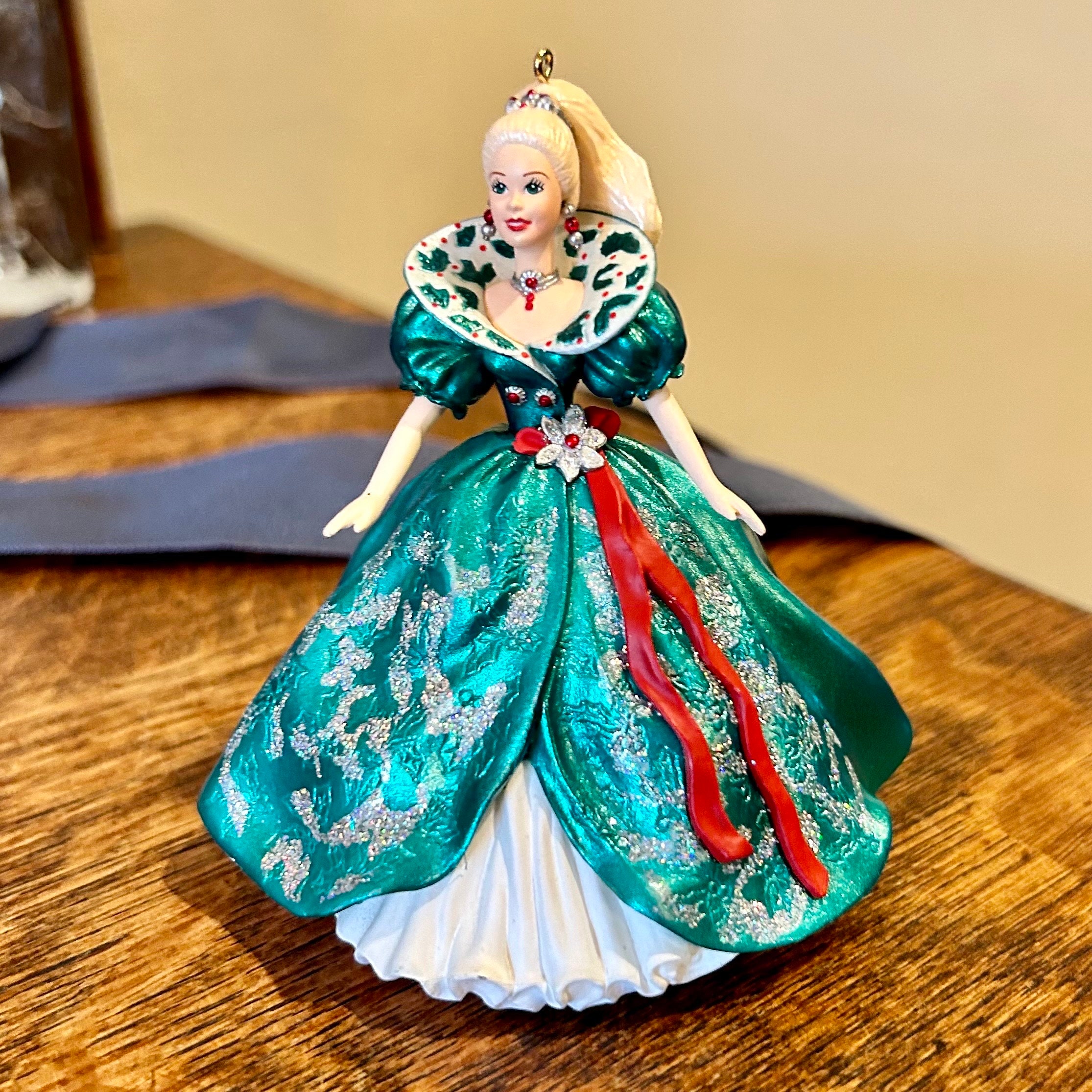 Hallmark Holiday Barbie Keepsake Christmas Ornament Vintage 1995 Collectible Tree Trimming Retro Decor Hanging Decoration Etsy Canada