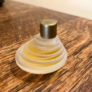 Montana Parfum d'Elle Mini Perfume Vintage Bottle 0.08 oz Miniature Cologne Vanity Decor Fragrance Travel Splash