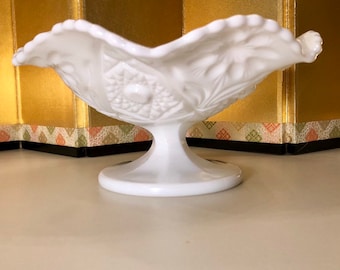 Vintage Imperial Glass Compote: White Cosmos Pattern Scalloped Bowl