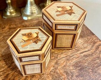 Bambou et rotin vintage : boîtes à bijoux nichoirs hexagonaux