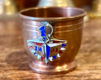 1951 Festival of Britain : coquetier en cuivre souvenir, collection britannique