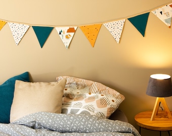 Chorągiewka szyta ręcznie