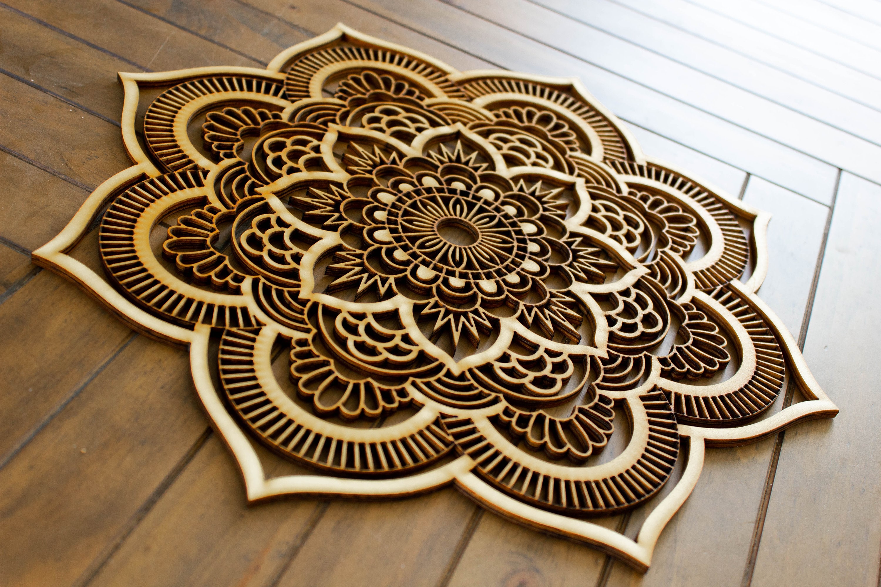 Mandala en Bois Fabrication Française