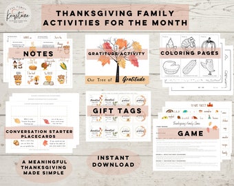 Può includere: Un pacchetto di attività di Ringraziamento stampabile con una varietà di attività per le famiglie, tra cui pagine da colorare, schede di avvio della conversazione, etichette regalo e un'attività di albero di gratitudine. Il pacchetto è progettato con un tema autunnale e presenta immagini di zucche, tacchini e foglie.