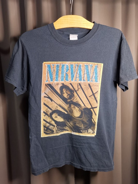 Vintage nirvana 2004