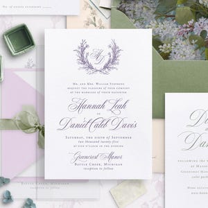 Ensemble de faire-part de mariage imprimable guirlande florale | Cartes monogramme romantique modifiable avec lavande et sauge | Modèle intemporel