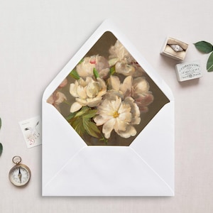 Druckbare Umschlagunterlage, A7, Euroklappe, quadratische Klappe, Blumen Stillleben Umschlageinlage für 5x7 Hochzeitseinladungen, Pfingstrosenstrauß