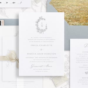 Druckbare Hochzeitseinladungsvorlage mit Lorbeerkranz-Monogramm, bearbeitbare elegante Einladungen, klassische Hochzeitsdetails Antwortkarten, Mia