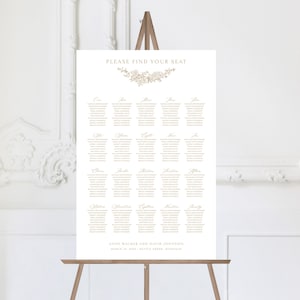Afdrukbare tafelkaartsjabloon bruiloft met gouden bloemenkrans, bewerkbaar elegant klassiek groot bord 24 x 36, bord 18 x 24, bord A1, bord A2