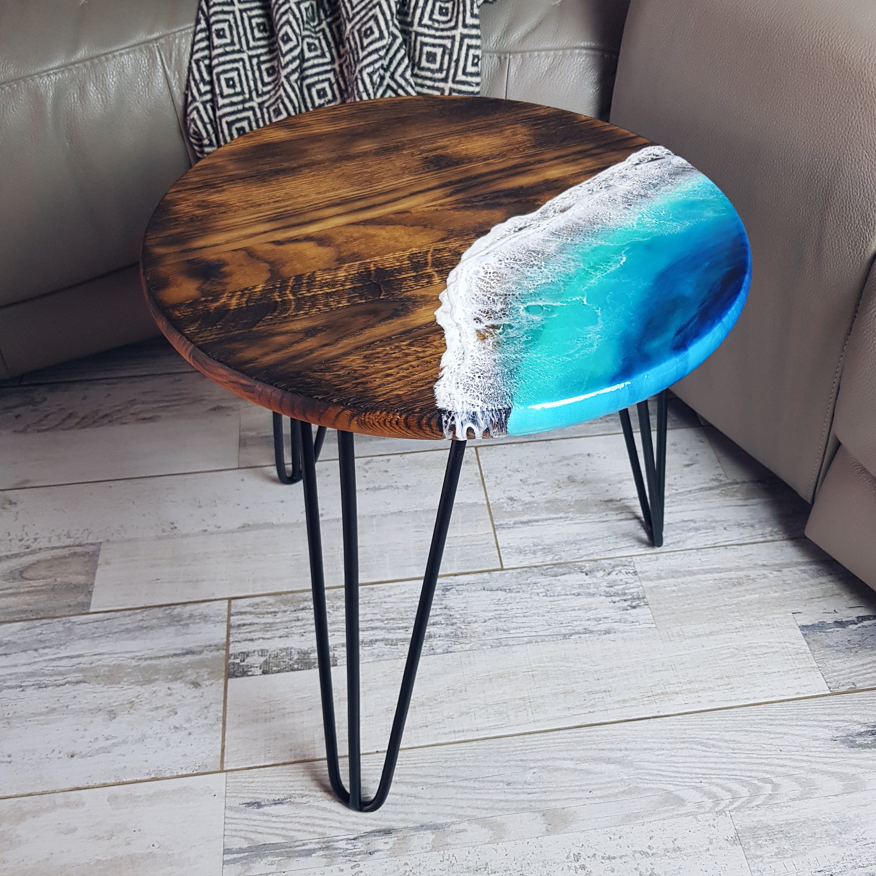 Epoxy Live End Table / Side Epoxy Table / Slice Wood Unique Mosaic / Wood  Artwork / Coffee Table / Pedestal / Epoxy Pine Cone River 