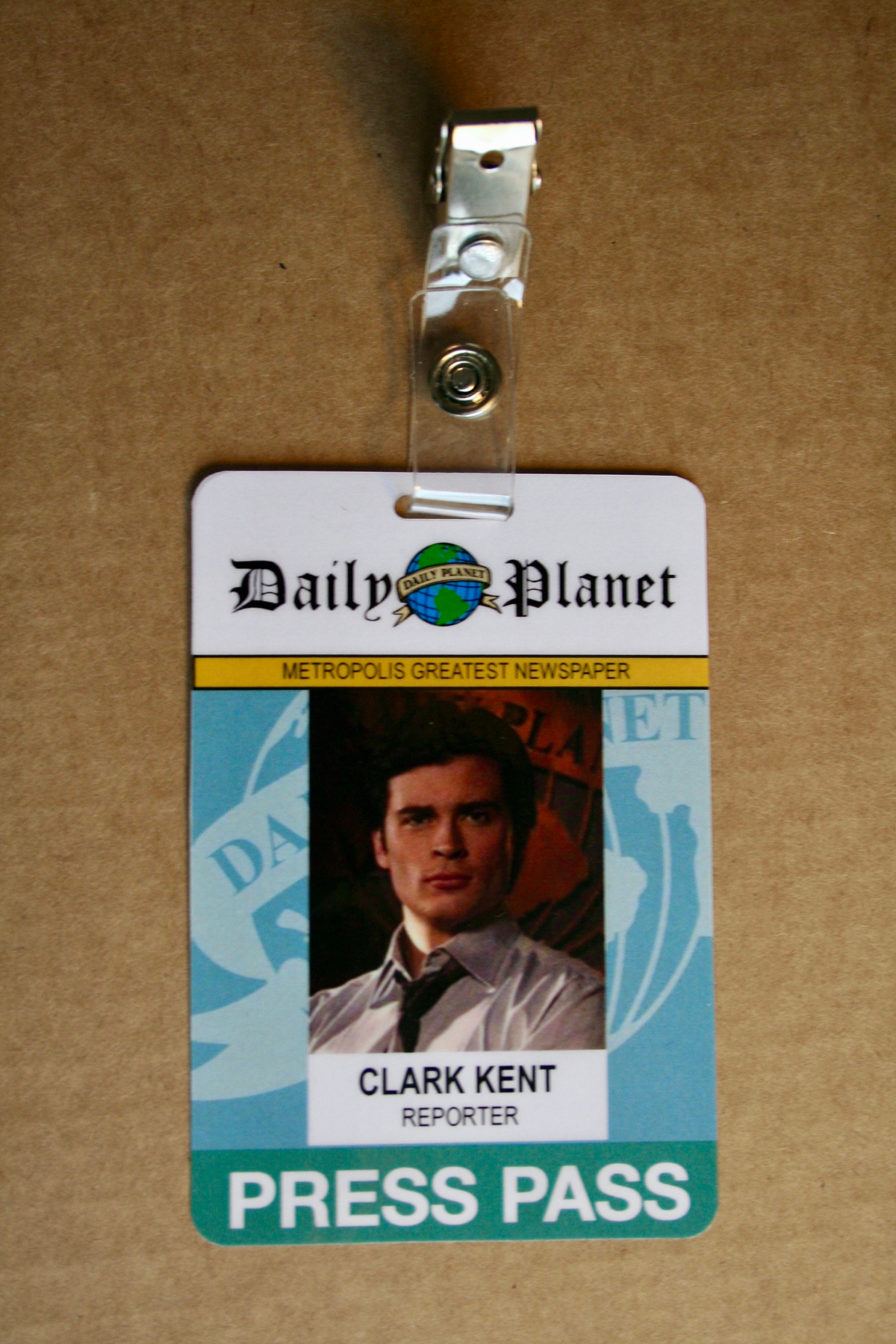 Smallville DAILY ID Badges Fan Art clark Kent, Lois Lane, Chloe