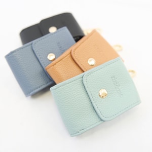 Custodia da viaggio in pelle vegana per AirPod e accessori, adorabile mini regalo di stoccaggio per gli spostamenti - Collezione Hollingworth