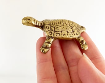 Vintage Turtle Stamping 1 pc. Decorative Embellishment Stamped Raw Detailed Brass Tortoise Jewelry Component Scrapbooking Supply 36x25mm