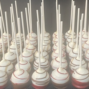 Red Velvet Cake Pops!