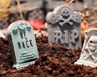 halloween mini tombstone kit, mini concrete tombstones, garden decorations, terrarium decor, mini ghost, headstone, pumpkin, fall decor