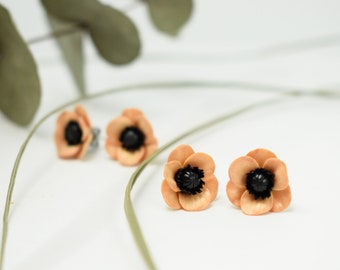 Stud flower earrings, polymer clay flower earrings, stud polymer clay earrings, stud floral earrings, yellow flower stud, stud poppy earring