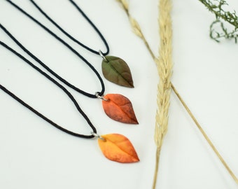 Fall leaf necklace, autumn leaf necklace, polymer clay necklace, leaf choker, fall leaf pendant, plant necklace, polymer clay leaf jewelry