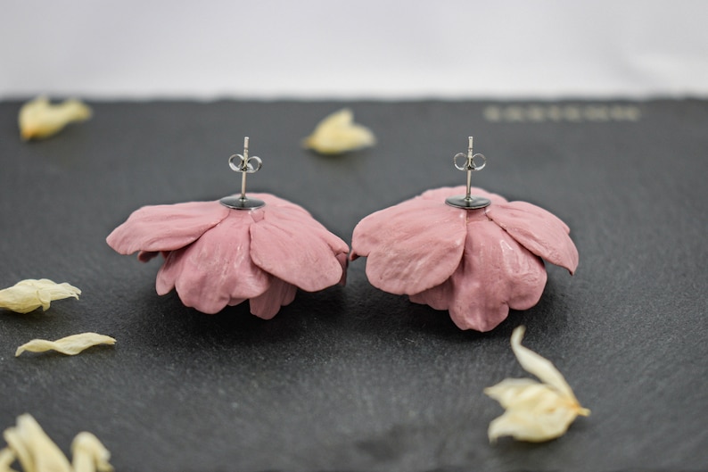 Large flower earrings, floral polymer clay earrings, stud polymer clay flower earrings, pink flower statement earrings, big flower earrings image 8