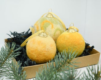 Décorations de Noël en feutre, décorations de Noël jaunes, décoration de Noël feutrée à l'aiguille, boule de Noël feutrée en laine, décoration unique en son genre