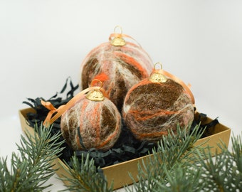 Felt Christmas ornaments, brown Christmas ornaments, needle felt Christmas ornaments, wool felt bauble, one of a kind ornament, natural wool