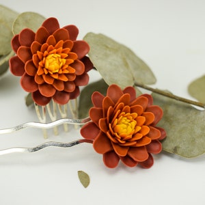 Floral hair comb, dahlia hair comb, yellow flower hair accessories, polymer clay flower jewelry, hair bun accessory, dahlia flower hairpin