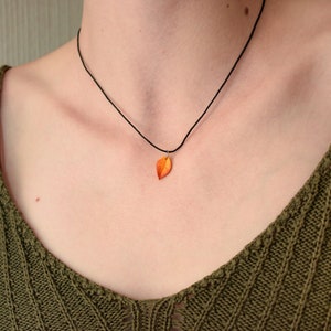 Collar de hojas de otoño, collar de hojas de otoño, collar de arcilla polimérica, gargantilla de hojas, colgante de hojas de otoño, collar de plantas, joyería de hojas de arcilla polimérica imagen 7