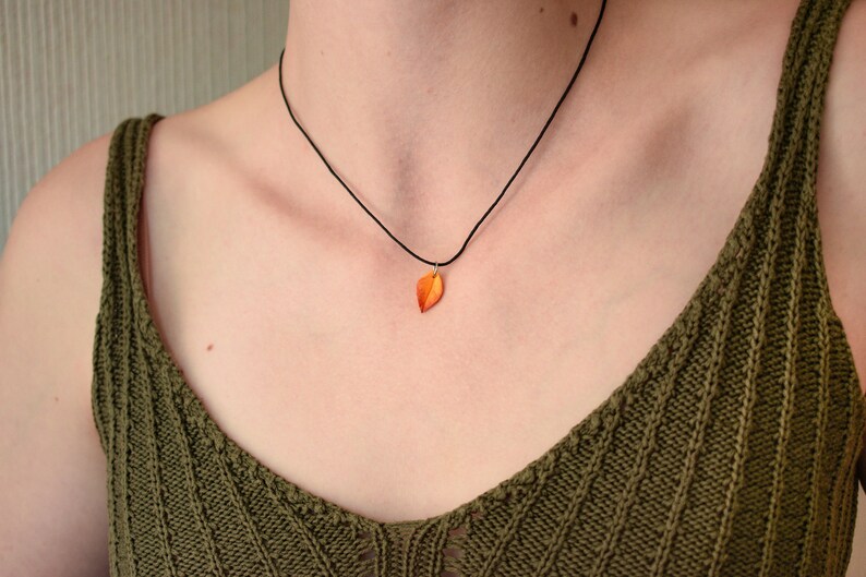 Collar de hojas de otoño, collar de hojas de otoño, collar de arcilla polimérica, gargantilla de hojas, colgante de hojas de otoño, collar de plantas, joyería de hojas de arcilla polimérica imagen 7