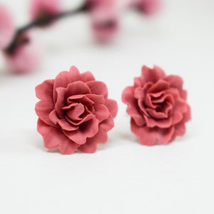 Stud flower earrings | stud peony earrings | floral polymer clay earrings | pink flower earrings | pink peony earrings | polymer clay flower