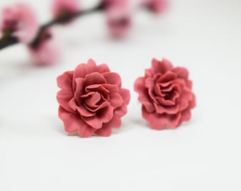 Stud flower earrings | stud peony earrings | floral polymer clay earrings | pink flower earrings | pink peony earrings | polymer clay flower