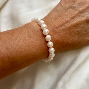 Freshwater pearl bracelet, natural banded pearls, adjustable sterling silver pearl bracelet, anniversary gift for her, be my bridesmaid gift