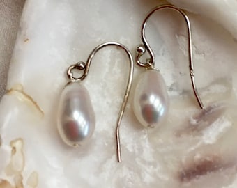 Cultured pearl drop earrings, bridal pearl earrings, large freshwater pearl earrings, elegant pearl jewelry, anniversary gift for her,