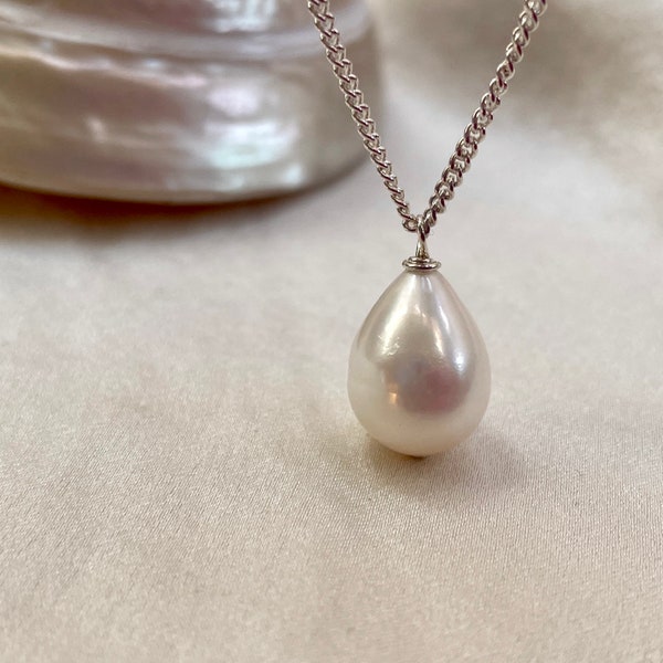 Single pearl pendant necklace, large teardrop pearl on silver chain, 16” pearl necklace, bridal jewelllery