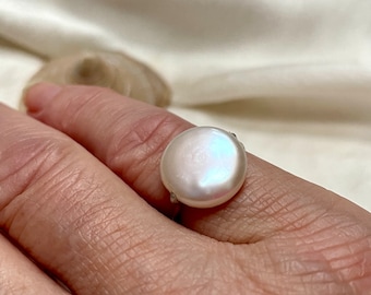 Large single pearl ring, statement solitaire pearl ring