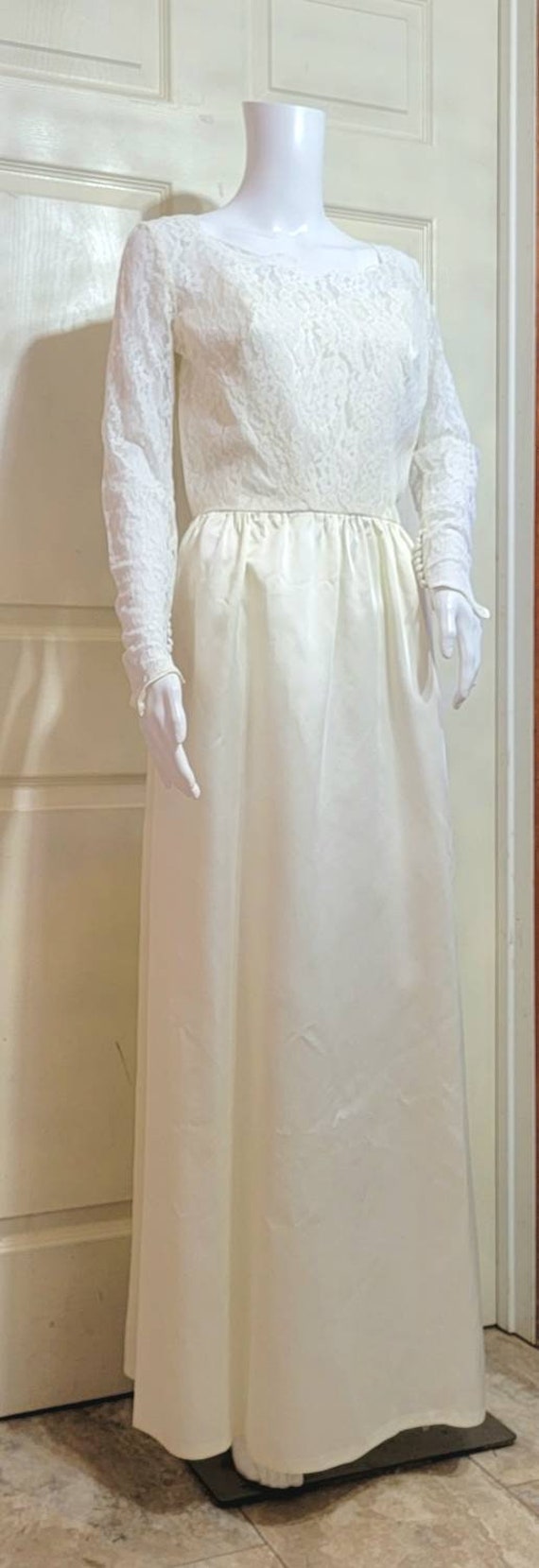 Vintage Wedding Dress - image 2